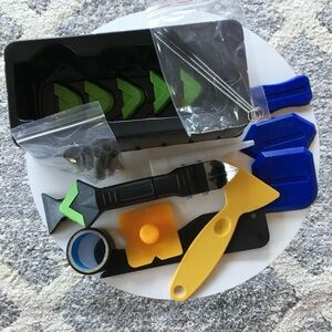 NEW 3-in-1 Caulking Sealant Smoothing Tool Kit